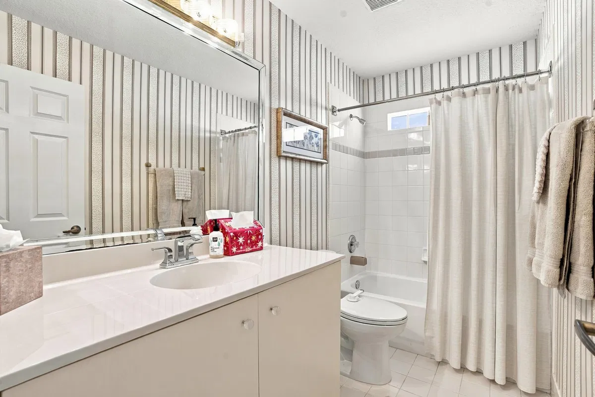 Residence photo 28