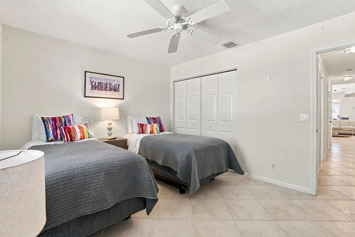 Residence photo 31