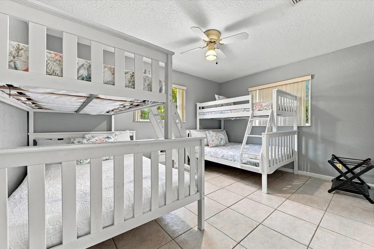 Residence photo 25