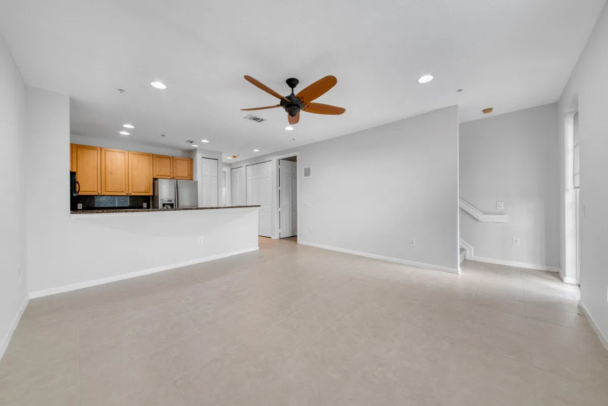 Residence photo 10