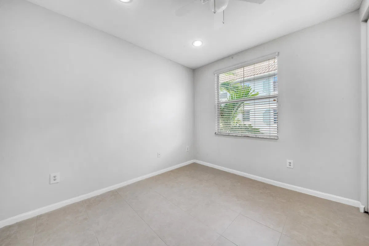 Residence photo 13