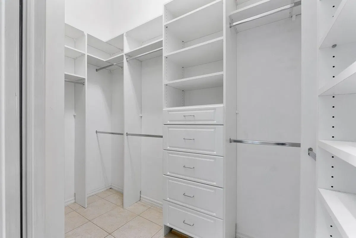 Residence photo 22