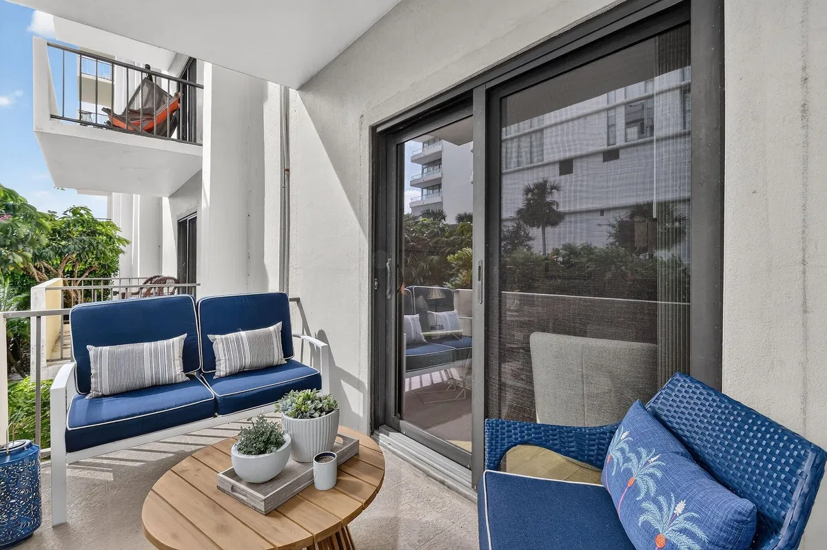 Downtown West Palm Beach Unit 2g photo 25