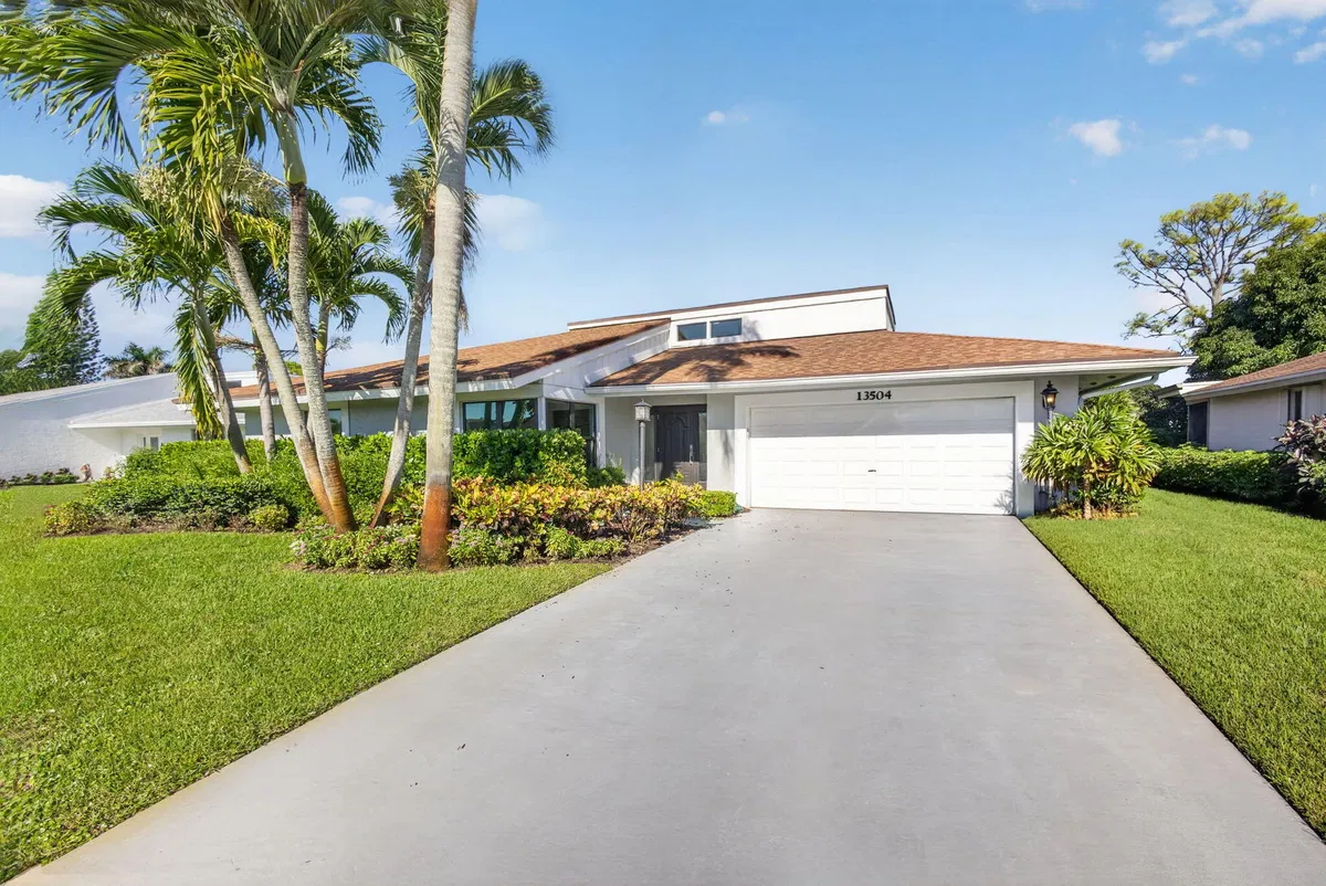 Eastpointe Country Club Residence