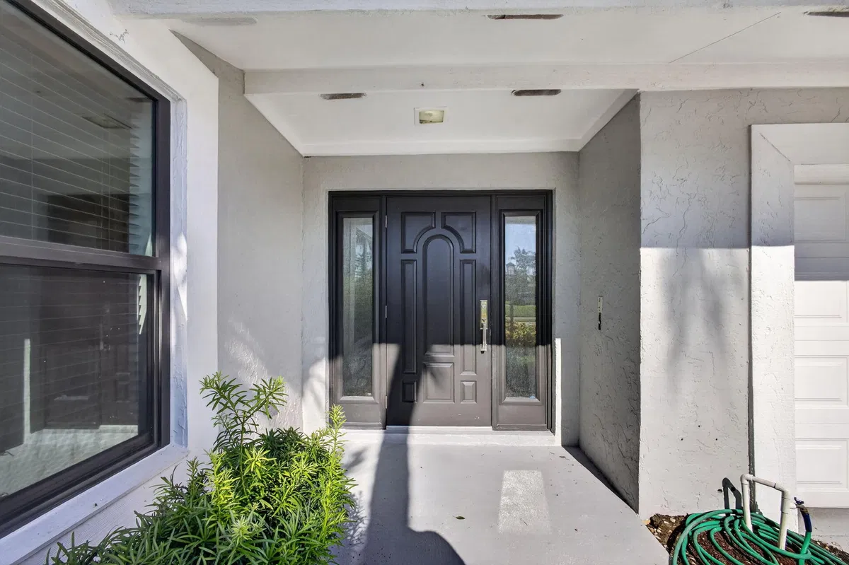 Eastpointe Country Club Residence photo 7