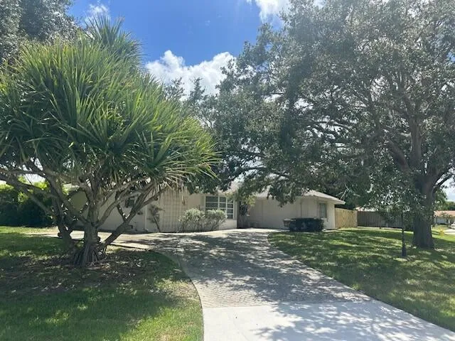 Residence photo 22