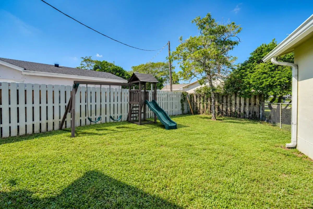 Residence photo 4