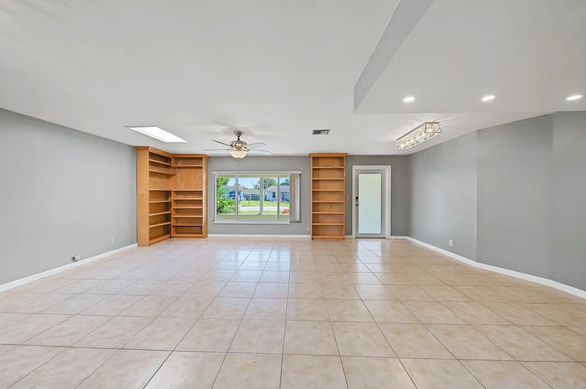 Residence photo 19