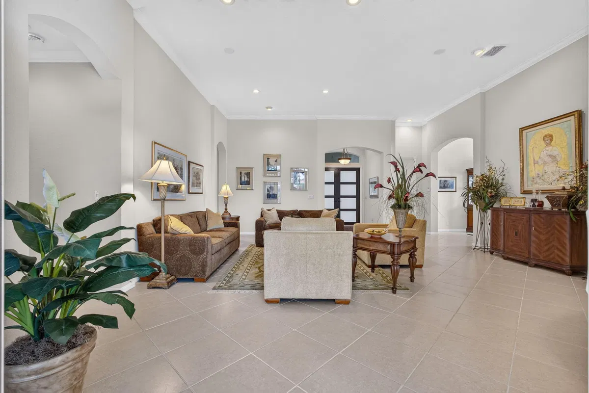 Residence photo 19
