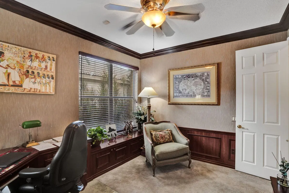 Residence photo 19