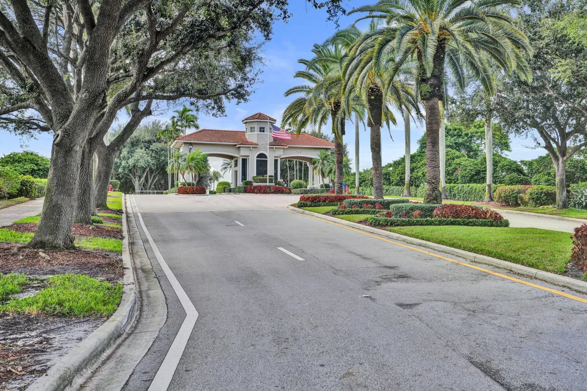 Residence photo 25