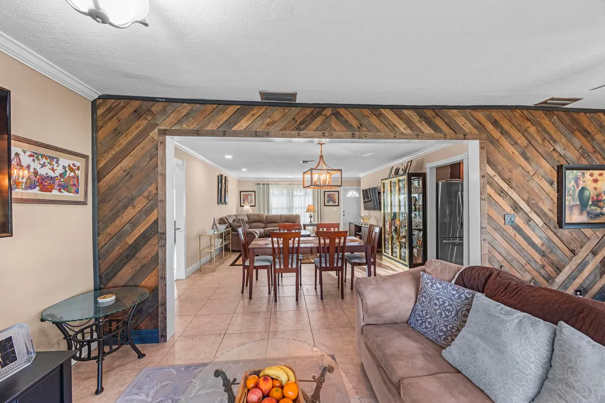 Residence photo 13