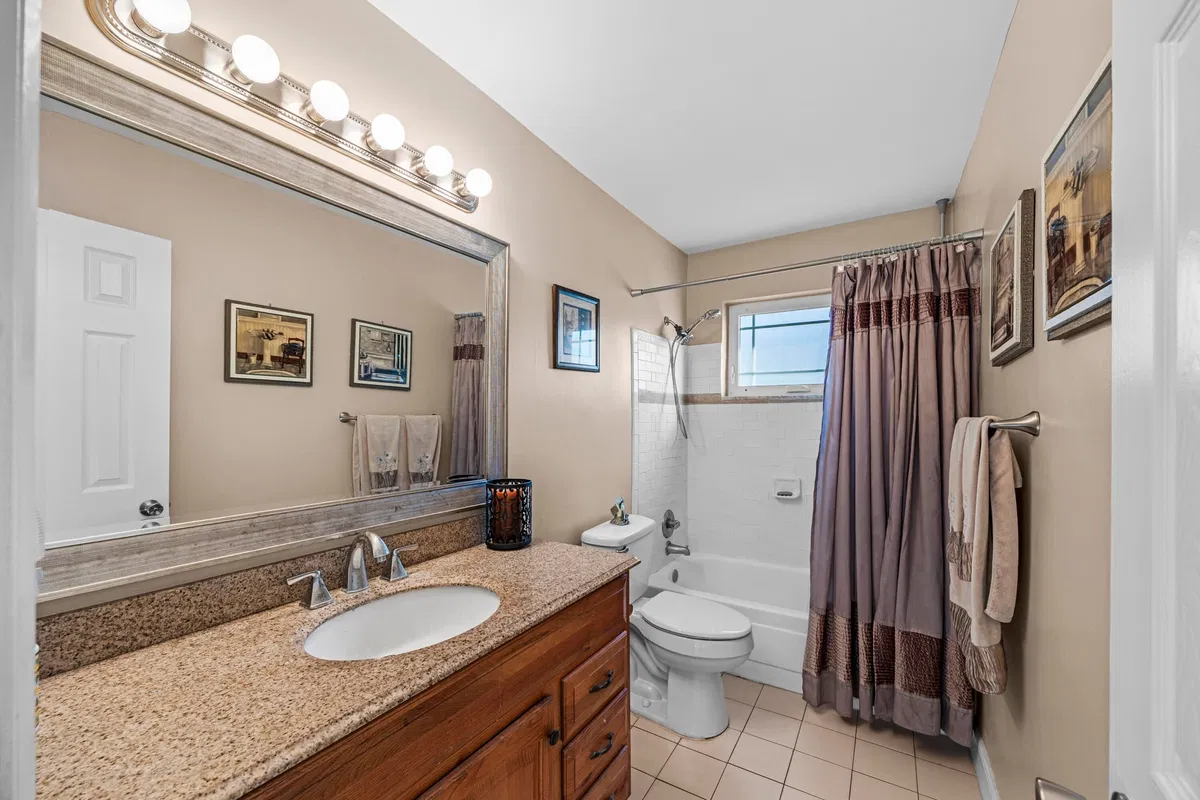 Residence photo 22