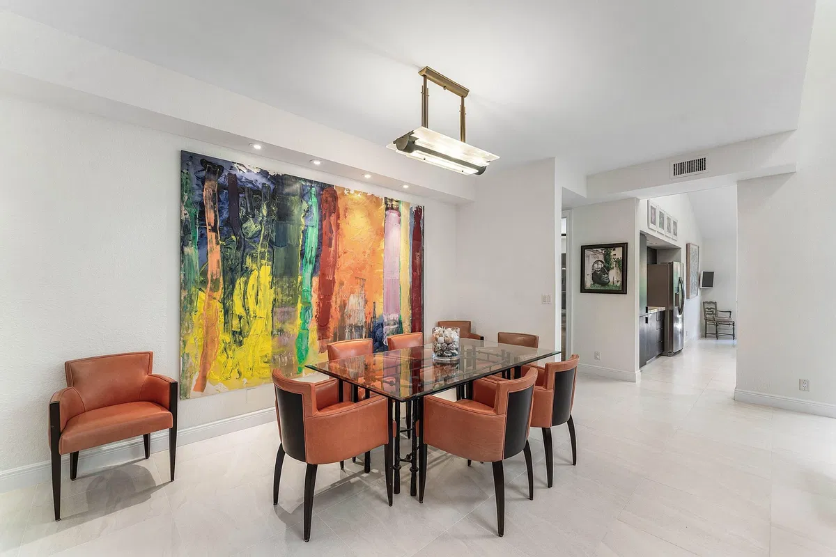 Windsor Way Residence photo 7