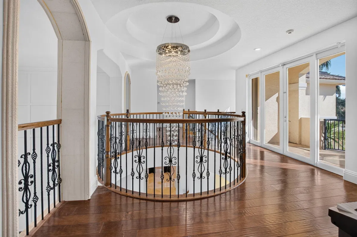 Saturnia Isles Residence photo 40
