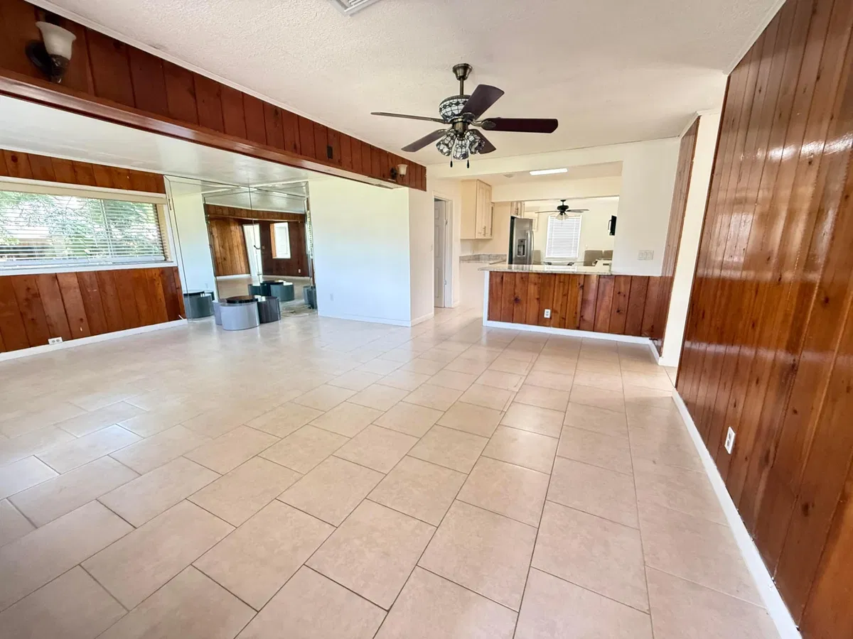 Residence photo 7