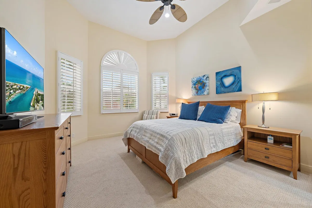 Residence photo 22
