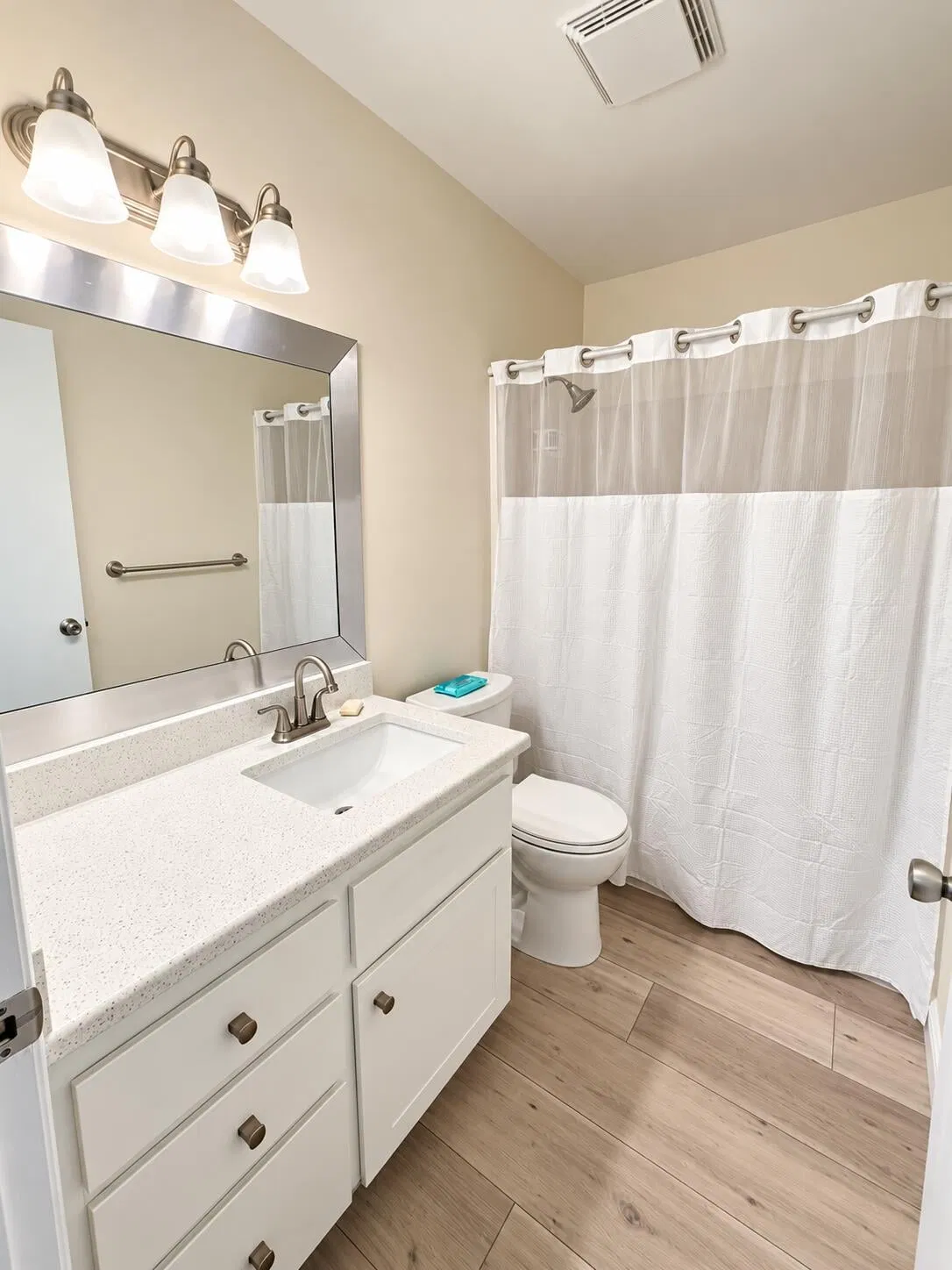 Unit 2114D photo 7
