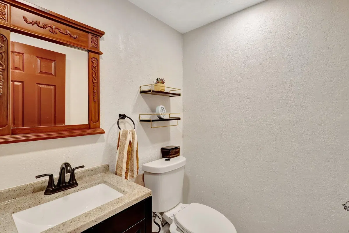 Unit 278 photo 13