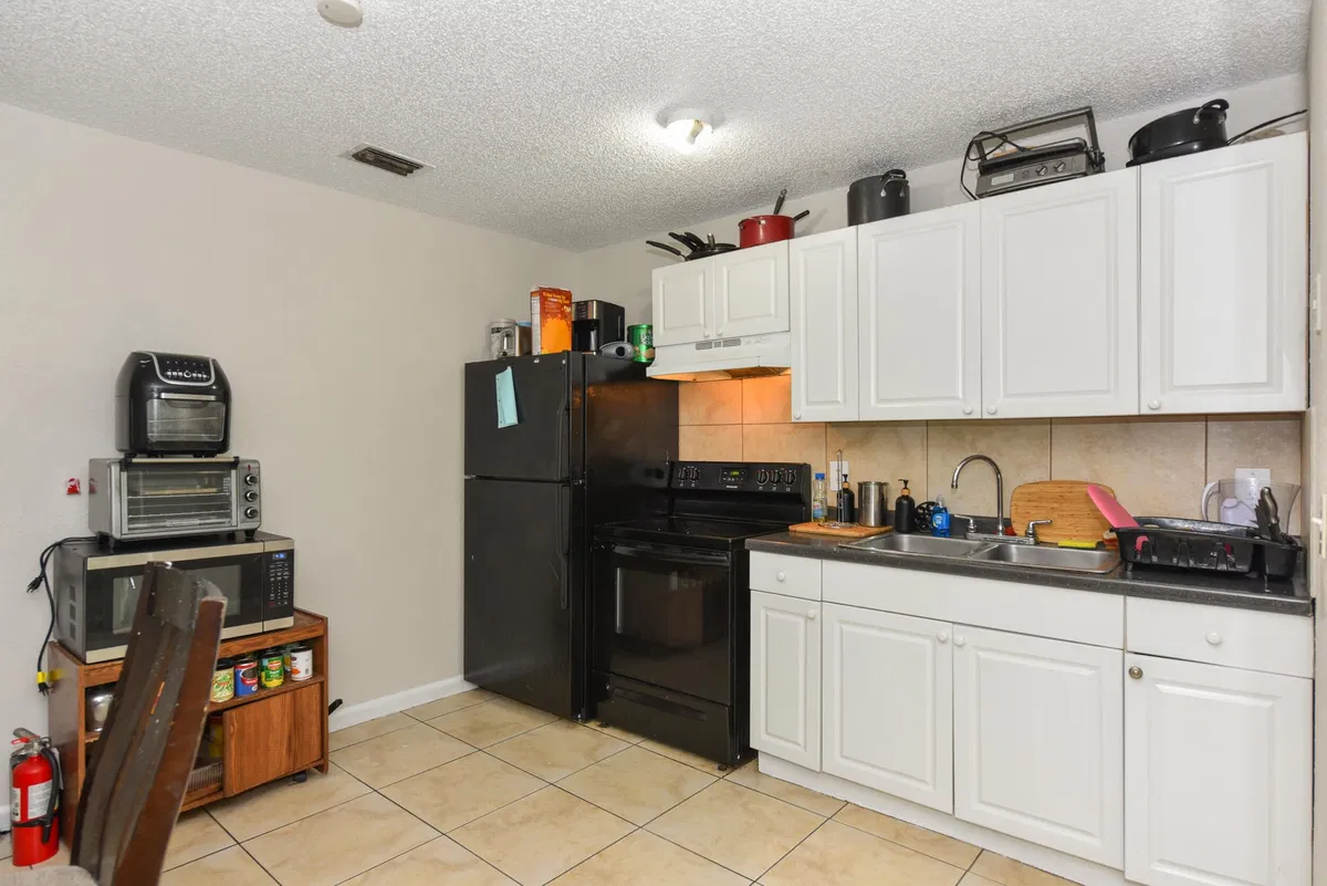 Residence photo 10