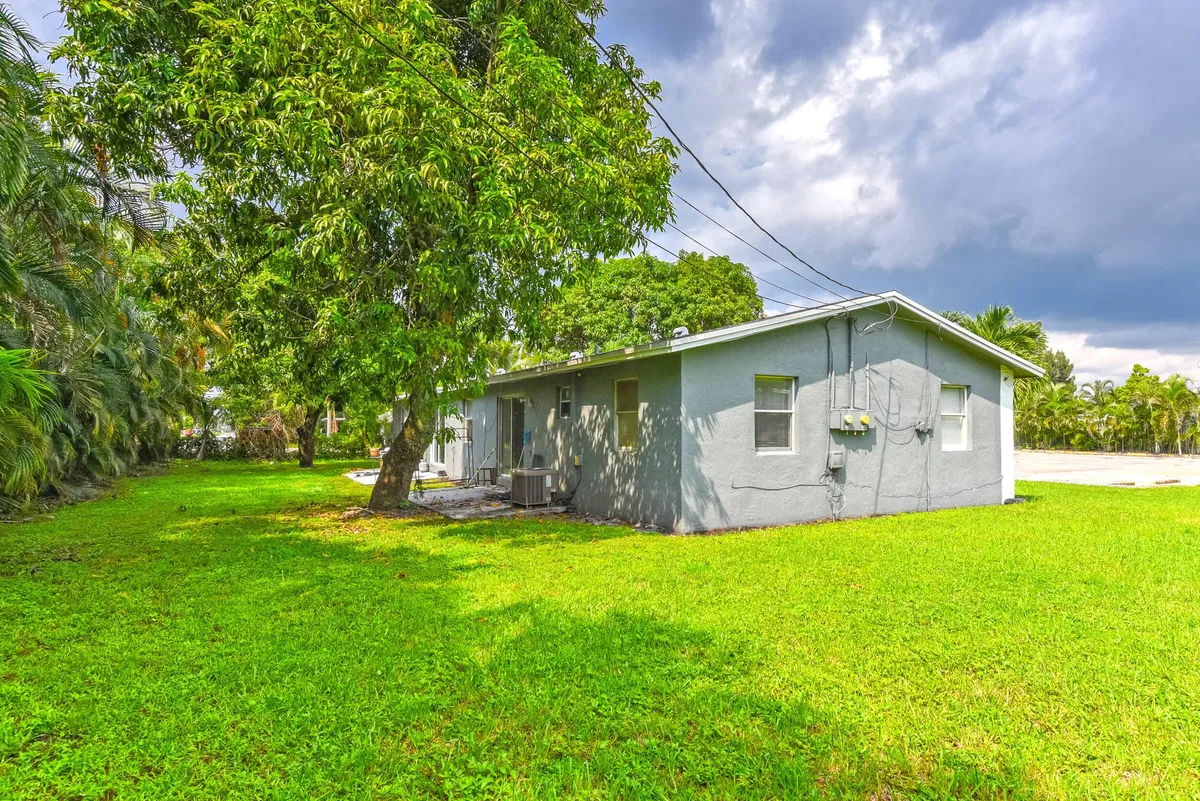 Residence photo 31