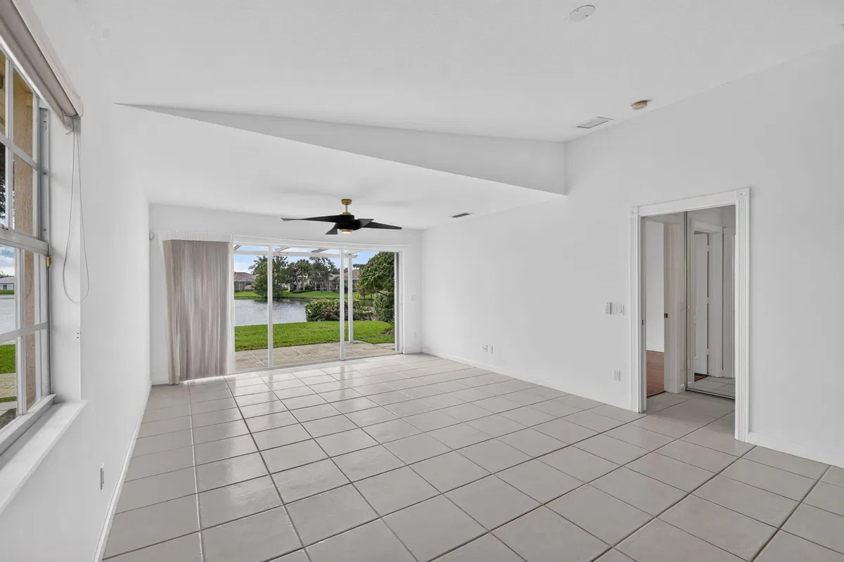 Residence photo 22