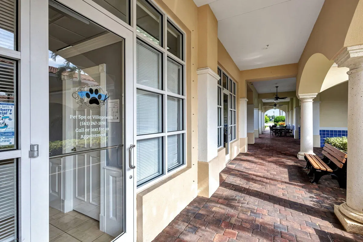 Residence photo 64