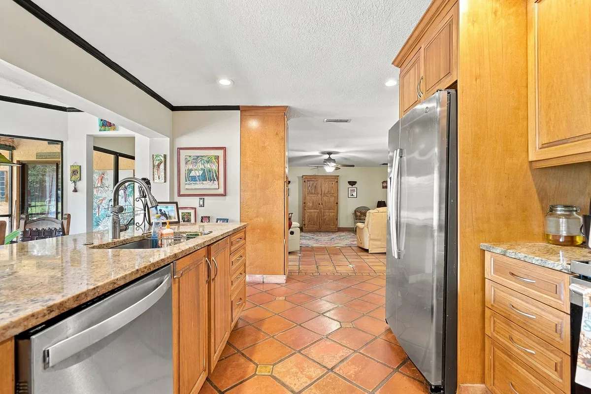  Residence photo 10