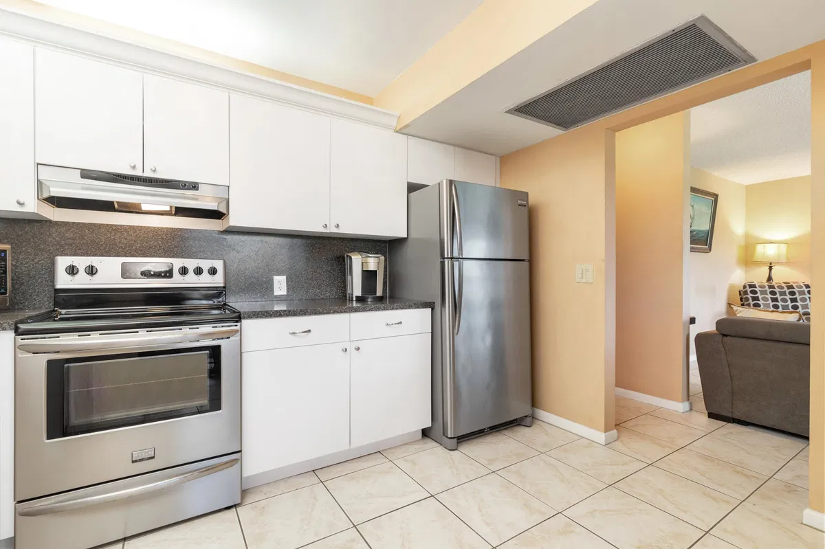 Residence photo 10