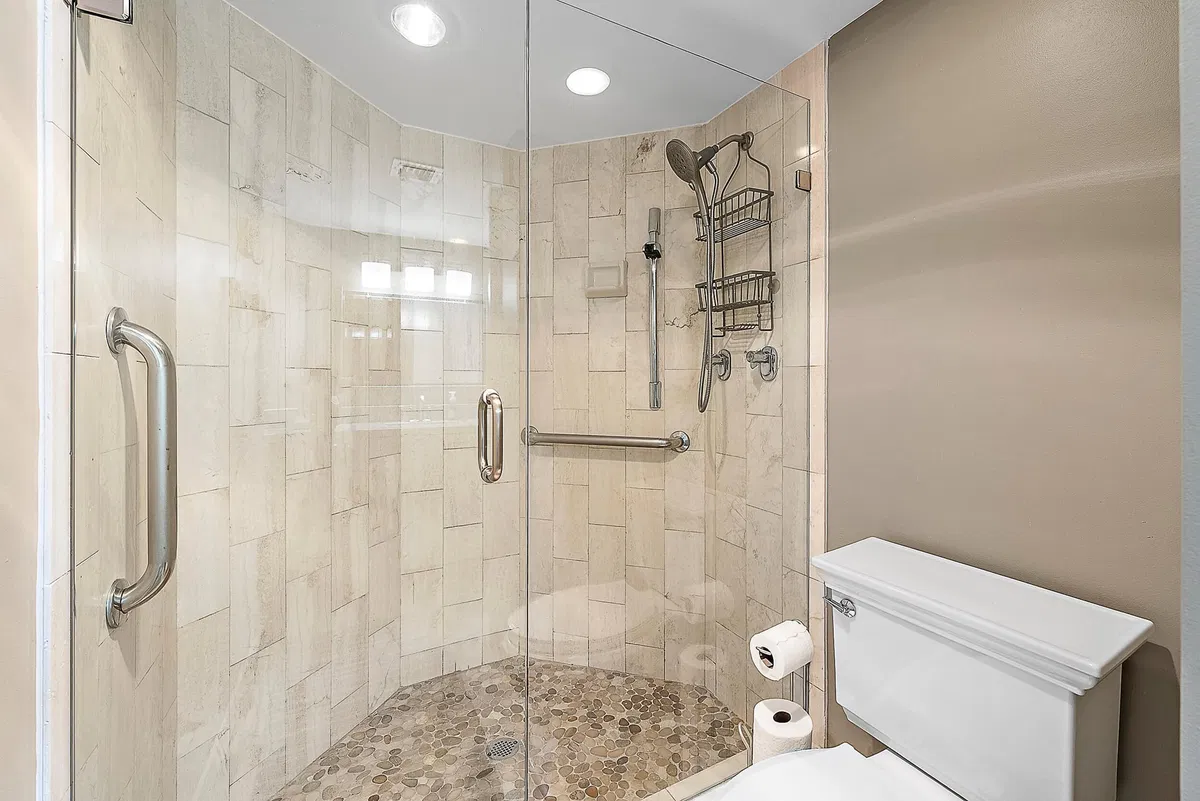 Corniche Singer Island Unit 505 photo 16