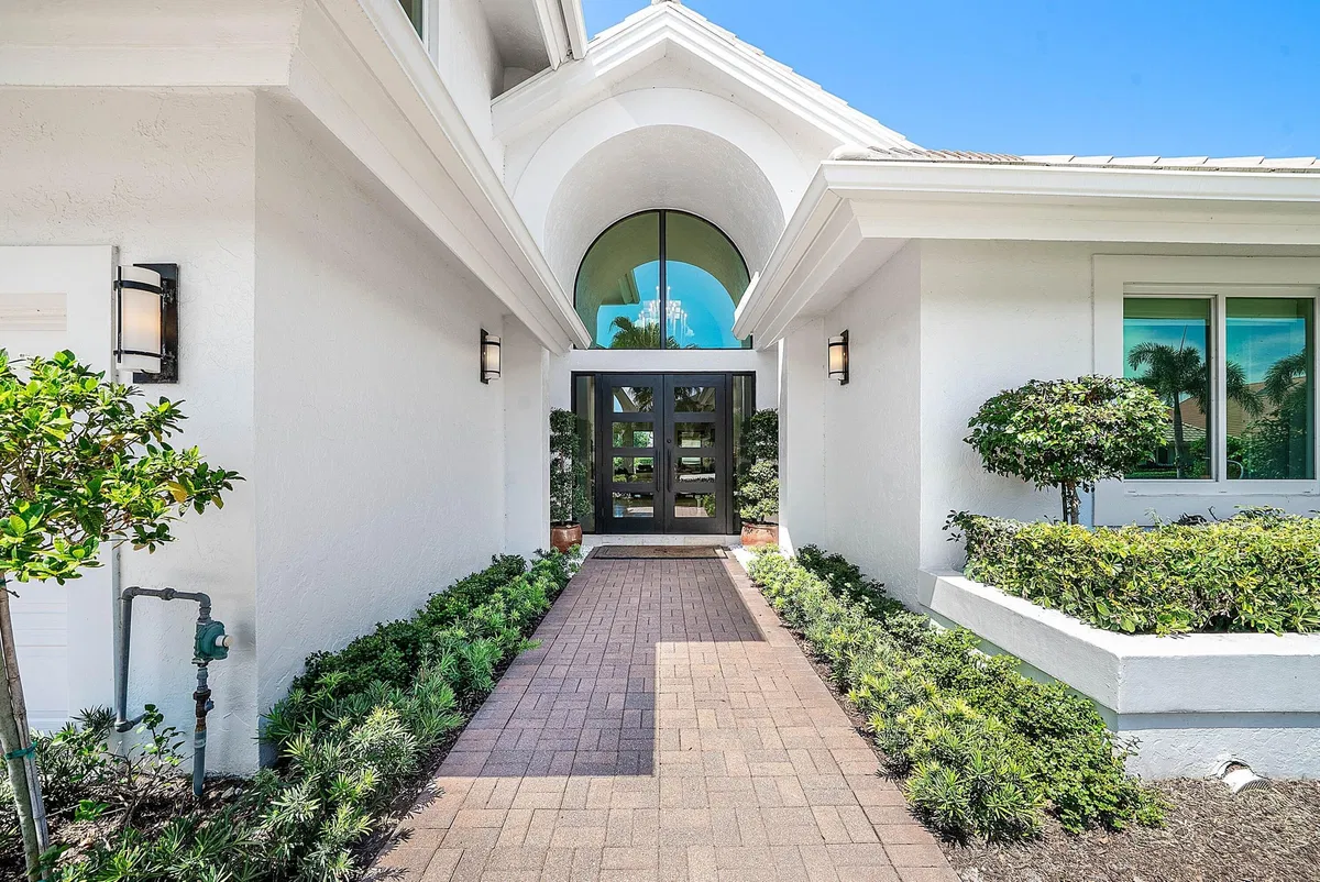 Frenchman's Creek Residence photo 10