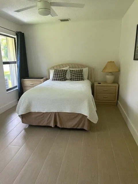 Residence photo 16