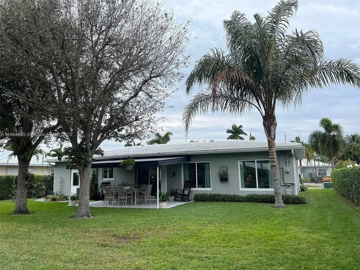 Palm Beach Shores Residence photo 4