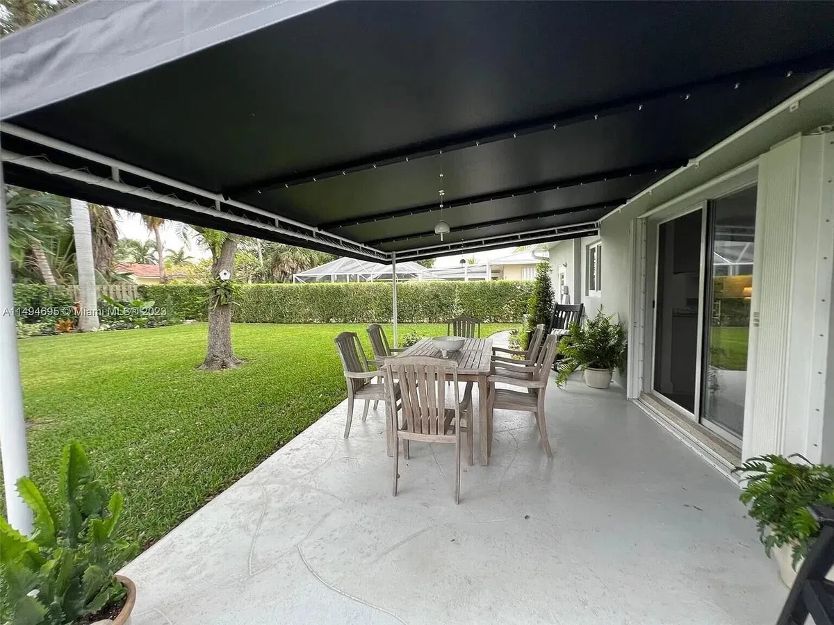 Palm Beach Shores Residence photo 7