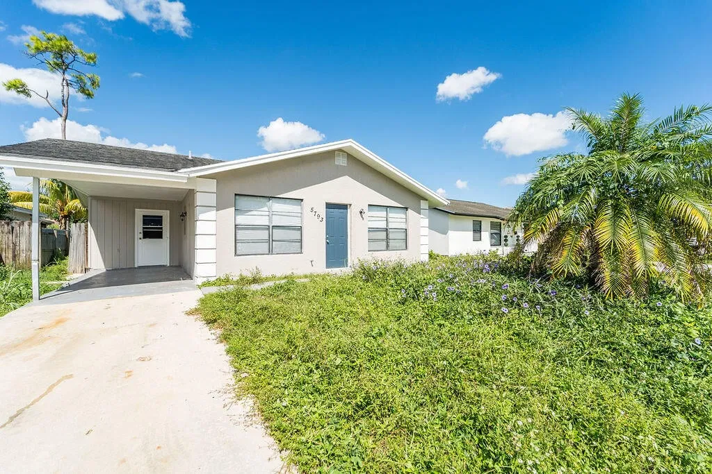 Residence photo 10