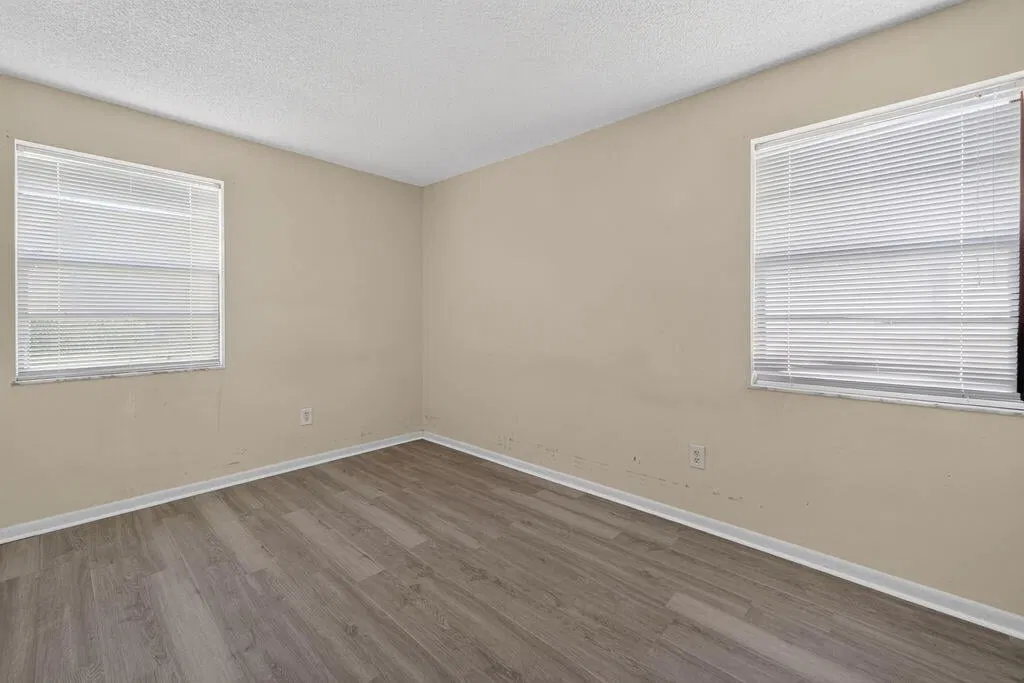 Residence photo 16