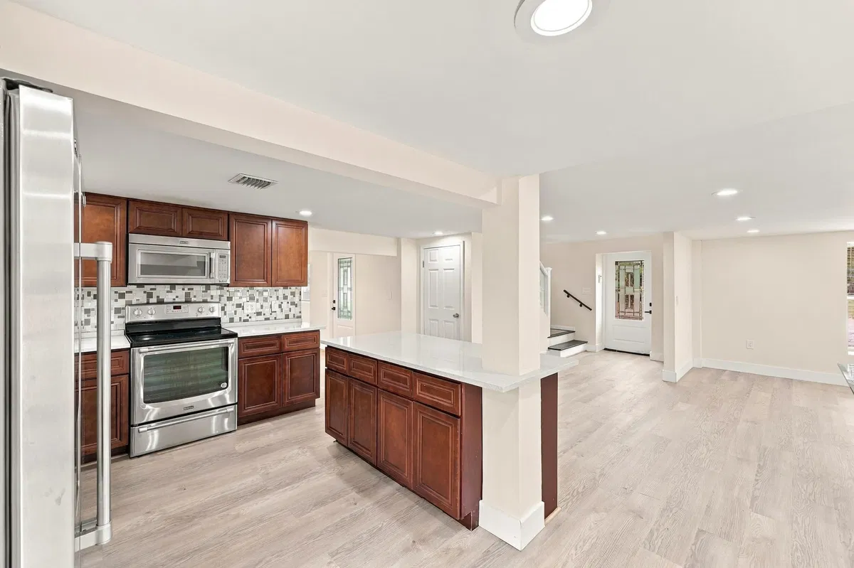  Residence photo 28