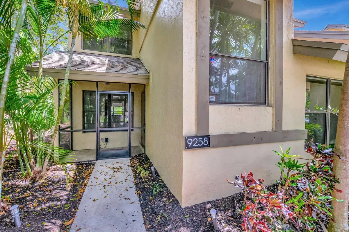 Residence photo 4