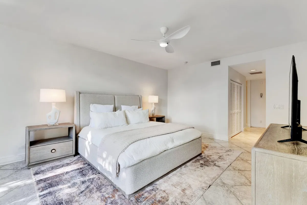 Admirals Cove Residence photo 16
