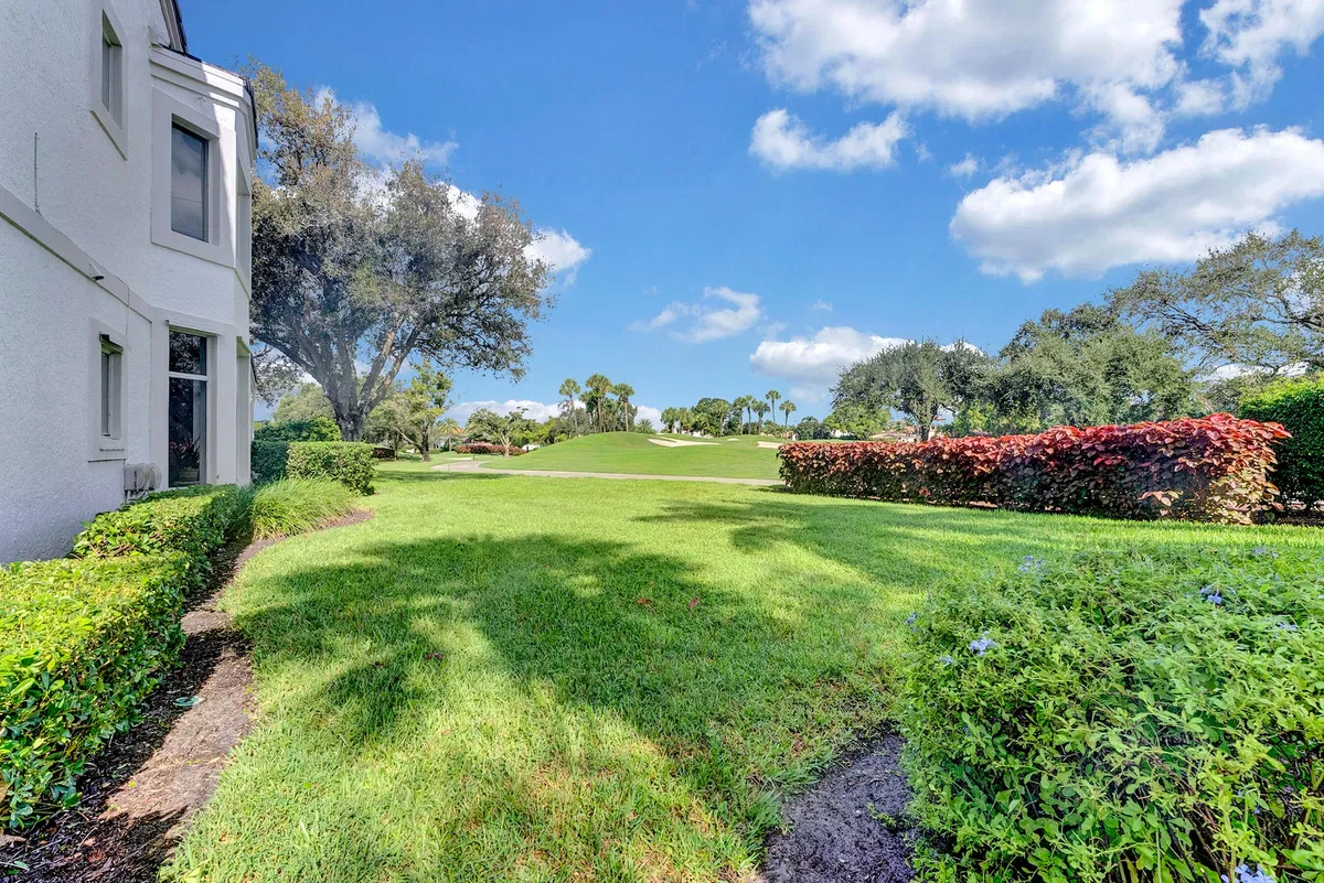 Admirals Cove Residence photo 31