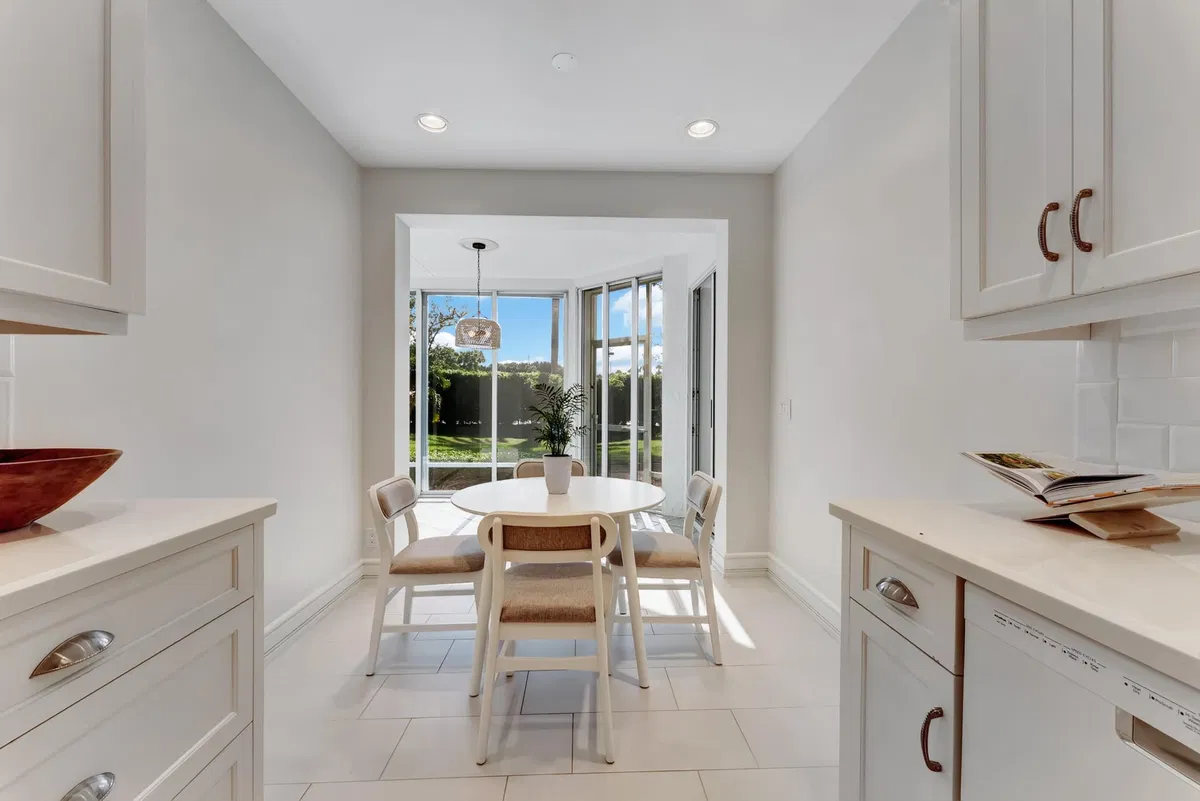 Admirals Cove Residence photo 13