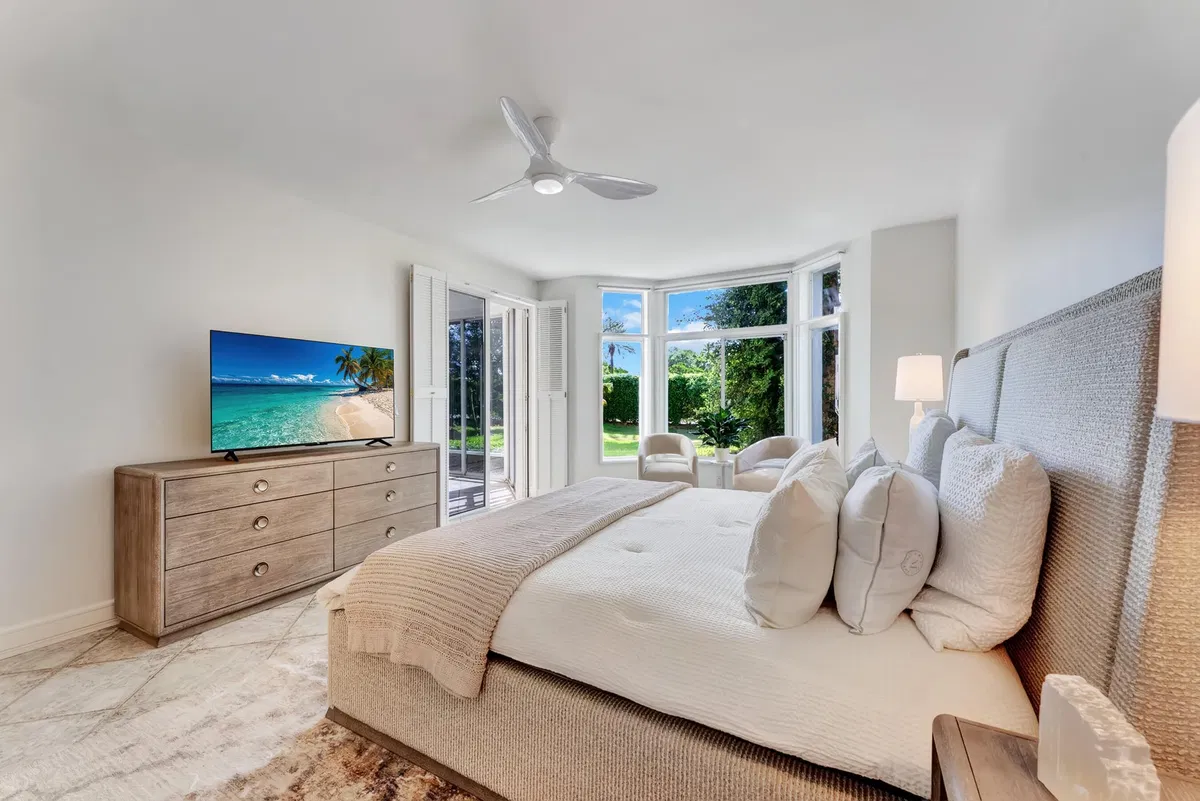 Admirals Cove Residence photo 19