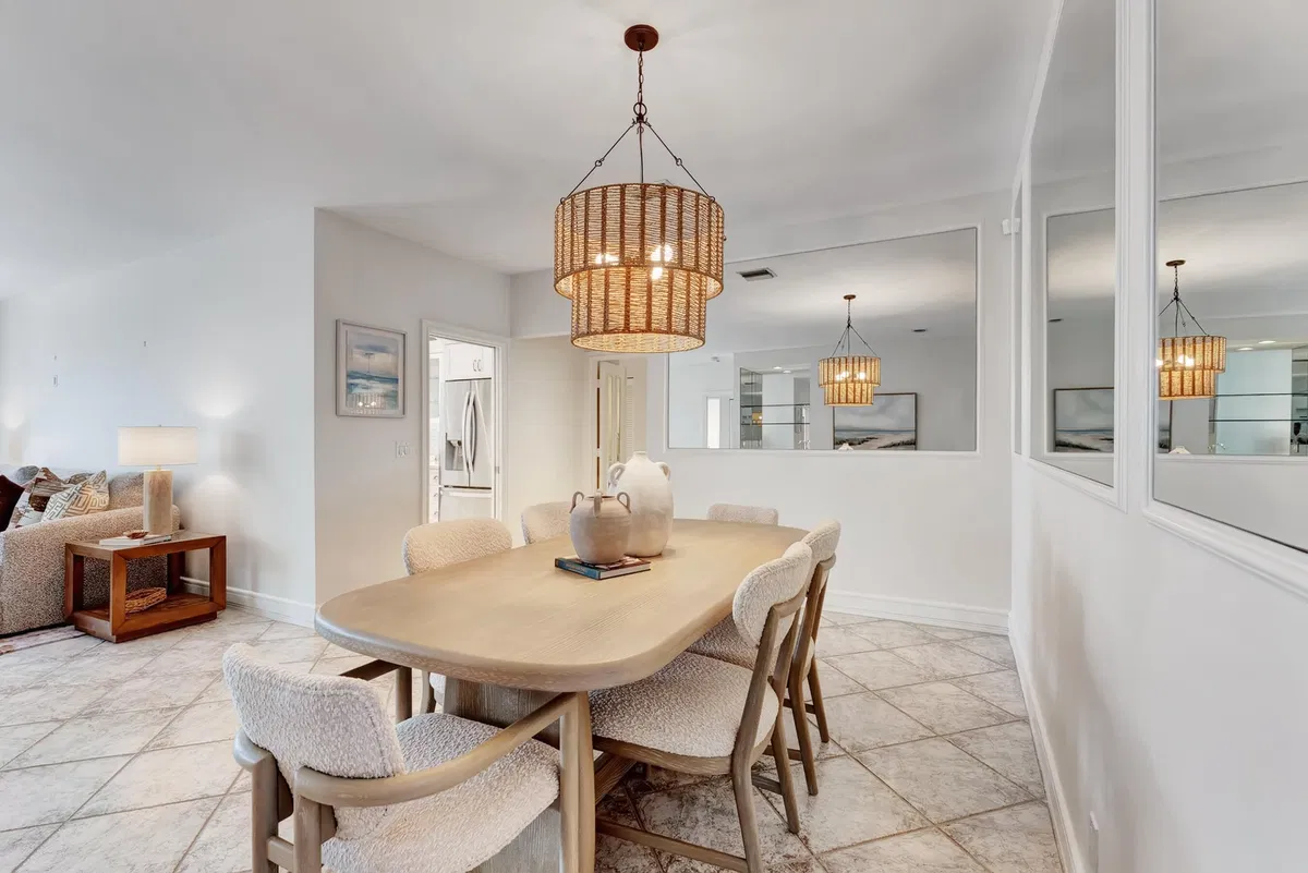 Admirals Cove Residence photo 31