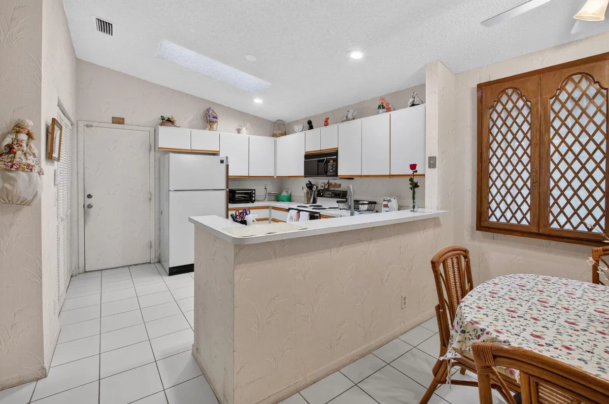  Residence photo 22
