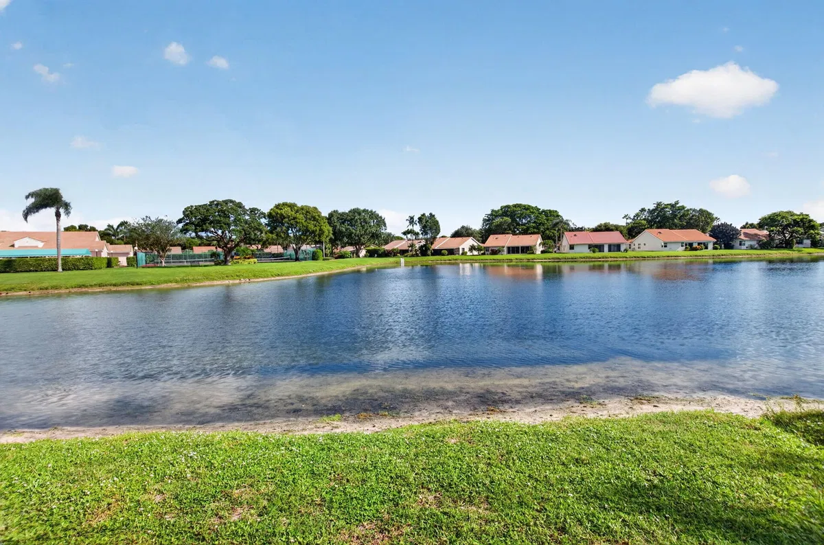 Residence photo 43