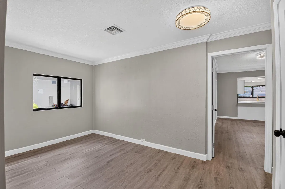 West Palm Beach Residence photo 31