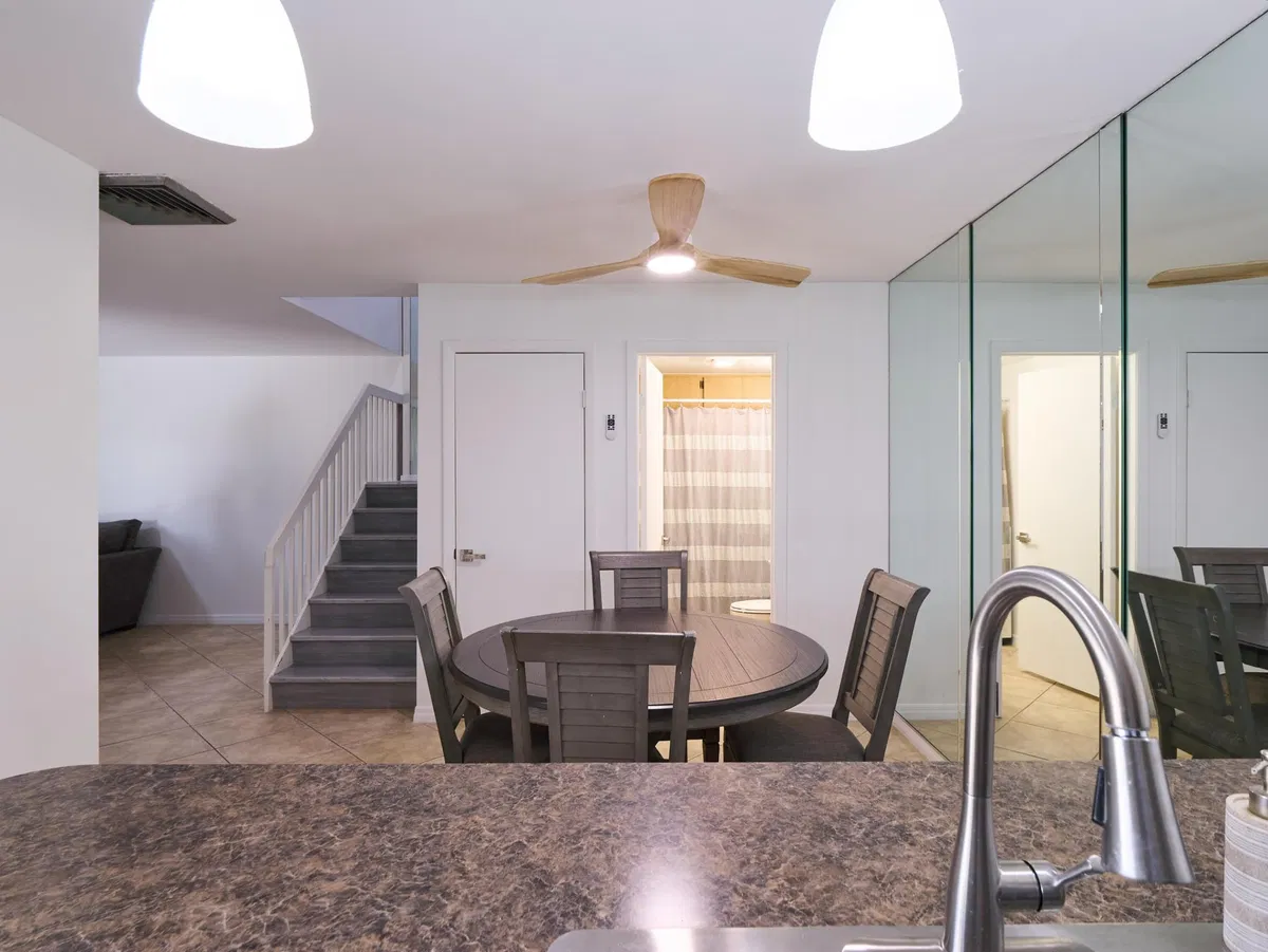  Residence photo 16