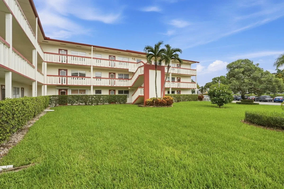 Residence photo 28
