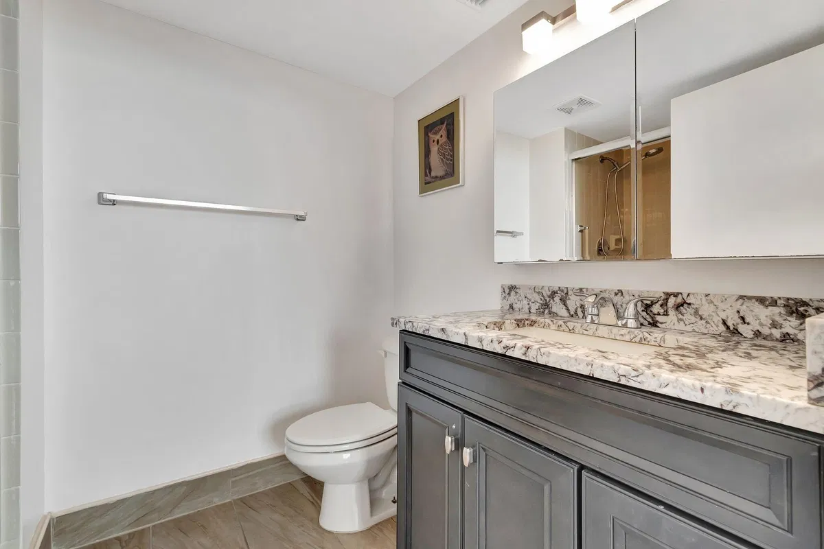  Unit 502 photo 34