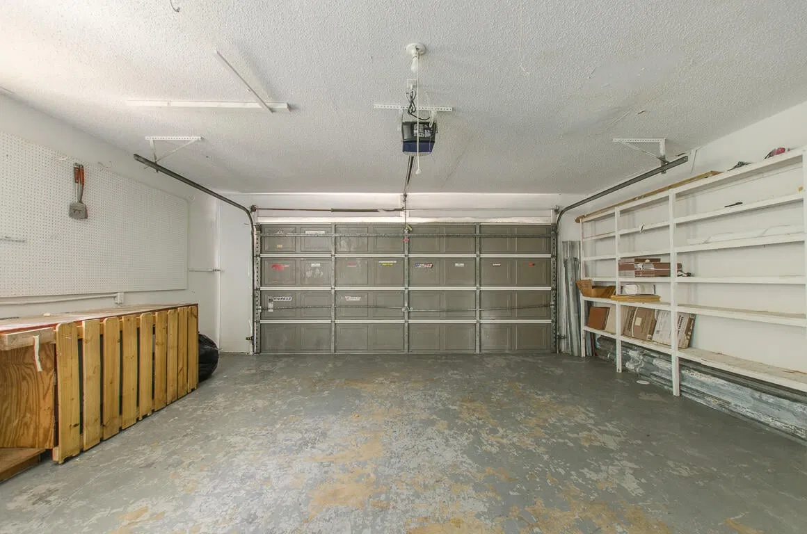 Residence photo 16